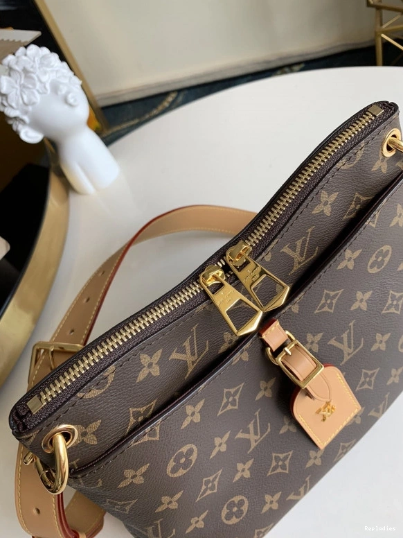 Cheap LOUIS ODÉON VUITTON PM 0726